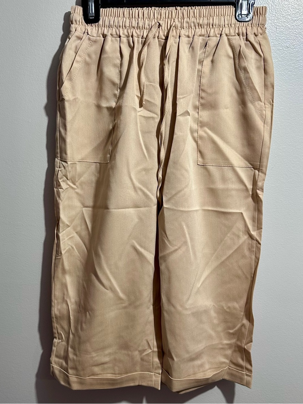 Elastic-Waist Capri Pants in Light Tan Size M (1298)